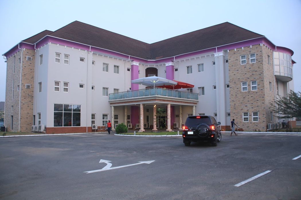 oxygen hotel owerri